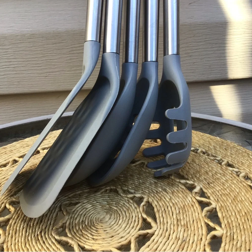 New Brookstone Silicone Utensils Set